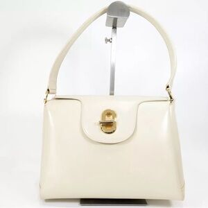 Gucci turn lock shoulder bag in ivory *very rare*